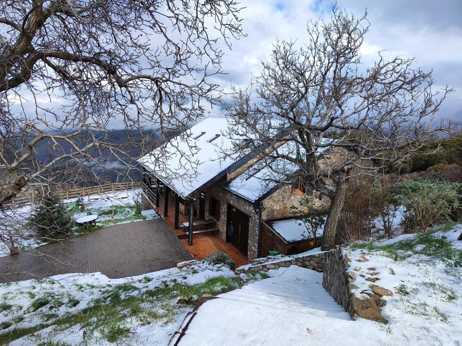 Гостевой дом Refugio Del Aguila "Casa Diaman" Гуэхар-Сьерра Экстерьер фото